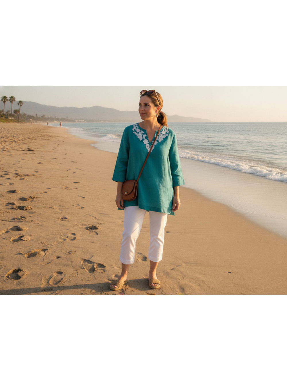 Talbots Women's Petite Medium Teal Linen Top w/ White Beaded Embroidered V-Neck